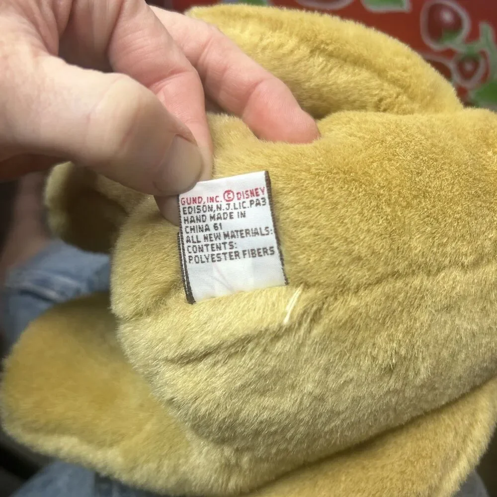 Gund Classic Disney's Winnie the Pooh Bear 9